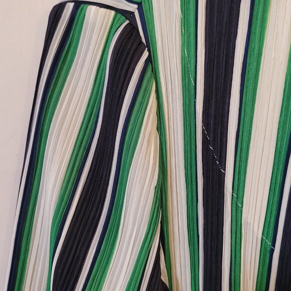 Chico's Green, Blue and White Jacket - Size 3 - Picture 4 of 4